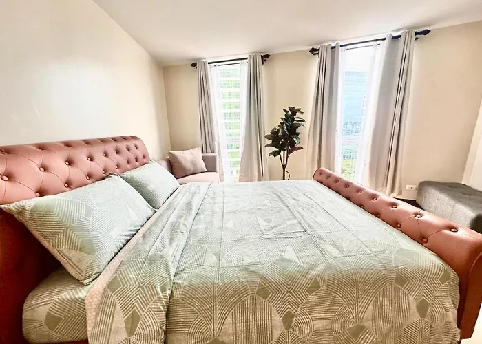 New 2 Bed Rm & 2 Bath Rm Bgc Taguig Mckinley Connect Venice Mall Apartment *