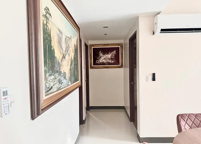 Apartment New 2 Bed Rm & 2 Bath Rm Bgc Taguig Mckinley Connect Venice Mall Manila