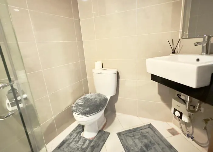 New 2 Bed Rm & 2 Bath Rm Bgc Taguig Mckinley Connect Venice Mall *
