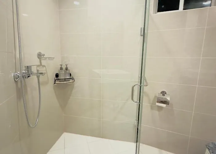 New 2 Bed Rm & 2 Bath Rm Bgc Taguig Mckinley Connect Venice Mall