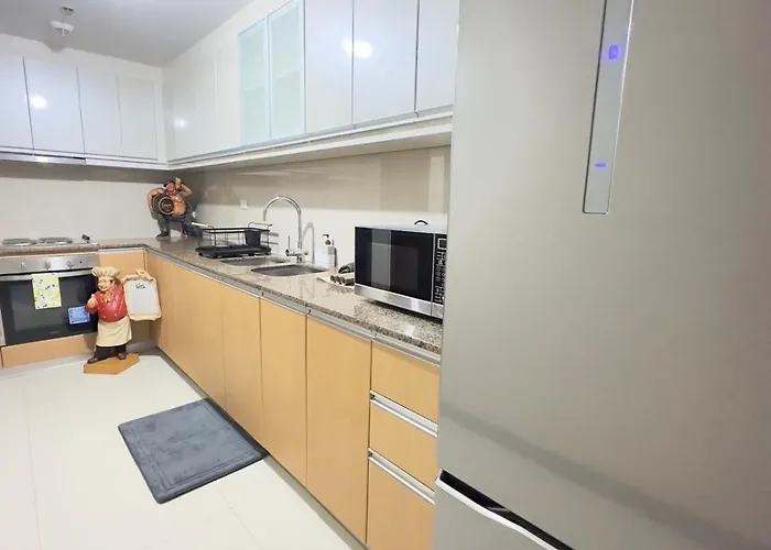 New 2 Bed Rm & 2 Bath Rm Bgc Taguig Mckinley Connect Venice Mall *